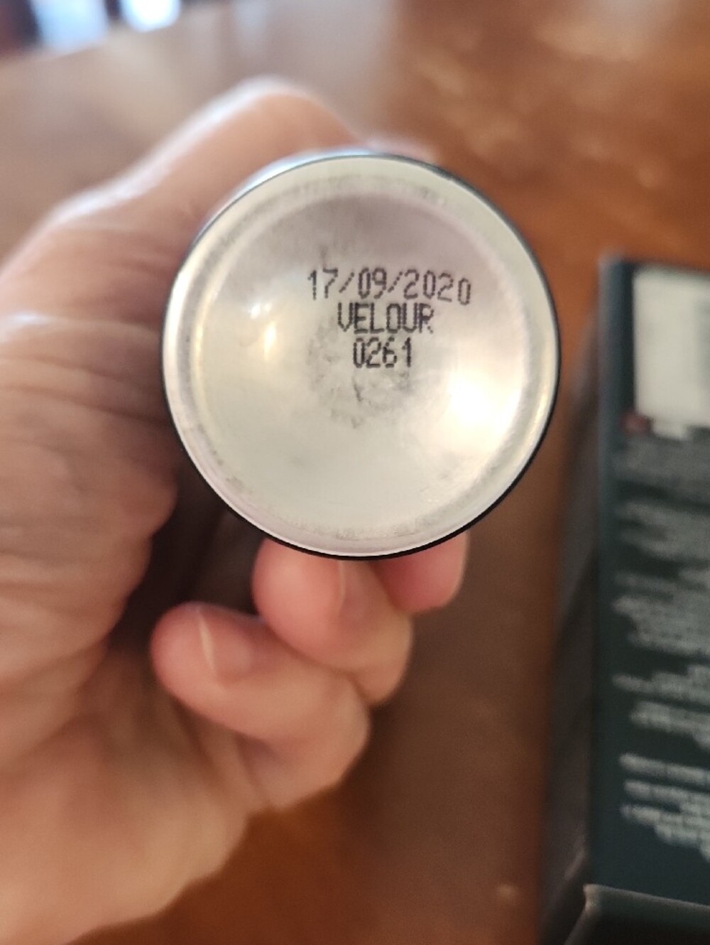 Younique Touch Spray Foundation 1.6 fl oz / 50 ml NIB Velour Discontinued - Picture 6 of 8